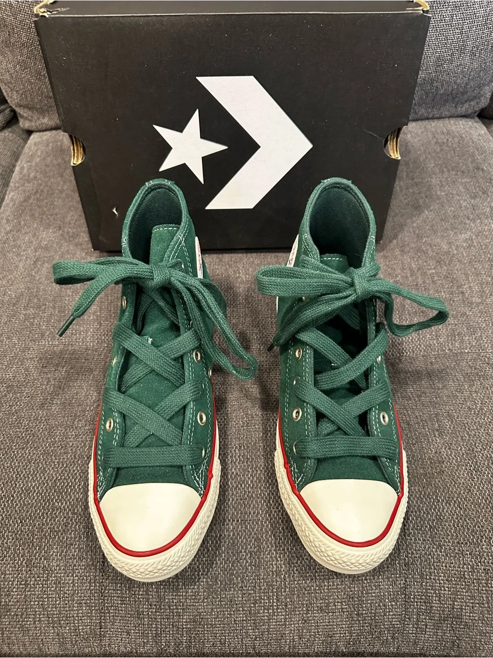 Converse Kids Green Suede Boys Size 5  Canvas Sneakers (worn one time only)